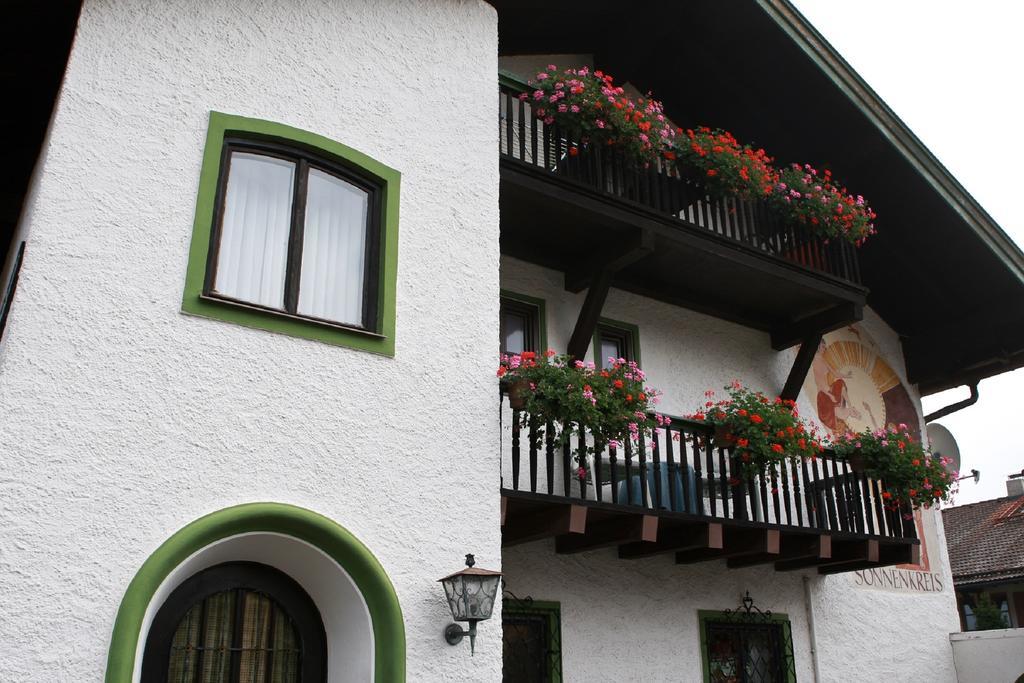Ferienwohnungen Gaestehaus Sonnenkreis Ruhpolding Exterior photo